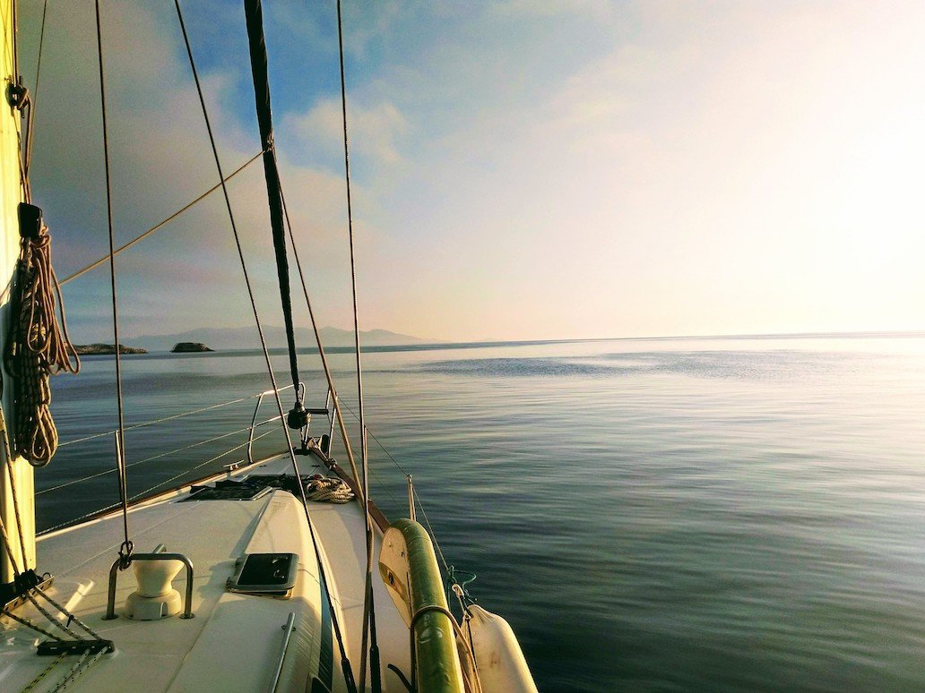 ISLAND HOPPING CRUISE ON A SAILING BOAT – 3 DAYS