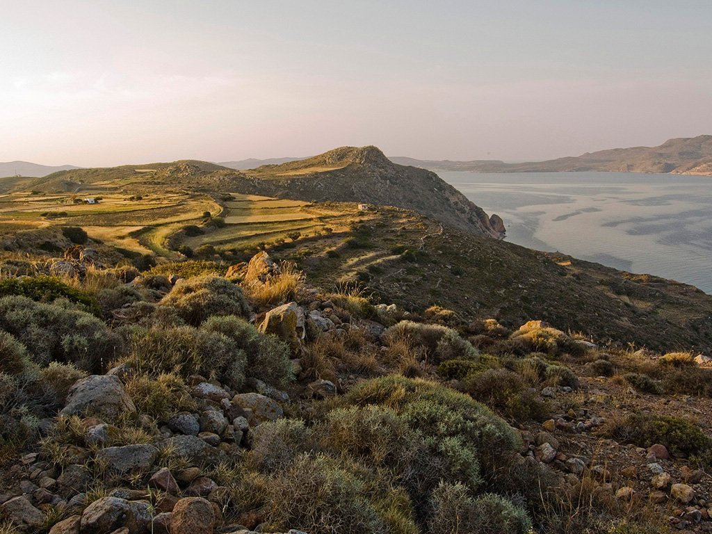 WALKING THROUGH THE ANCIENT SITES OF OBSIDIAN