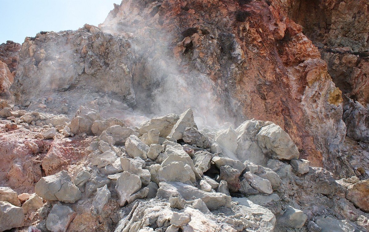 MILOS GEO TREASURES
