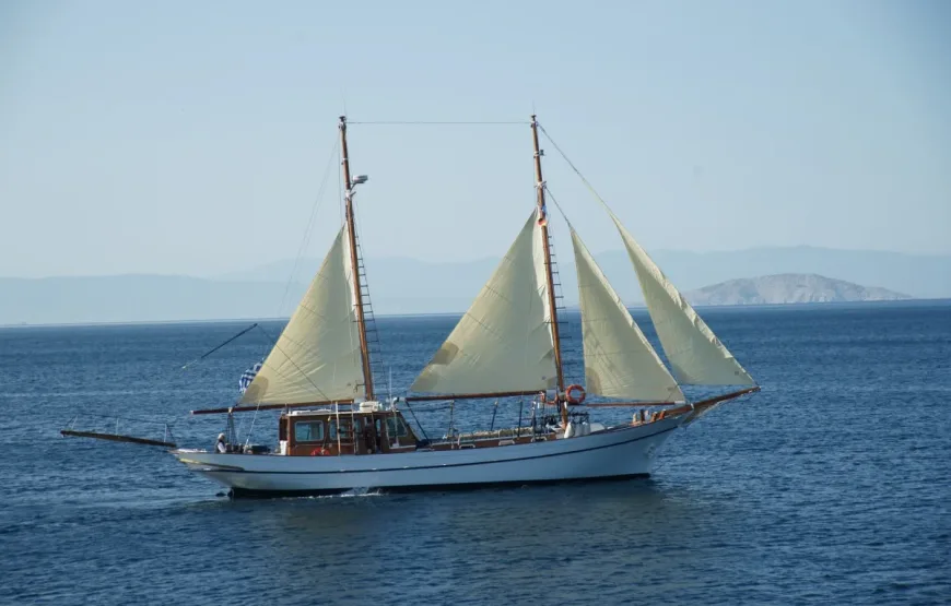 ELEFTHERIA Yacht Tour