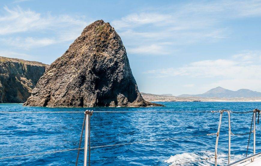 SUNSET Sailing Tours Around Milos