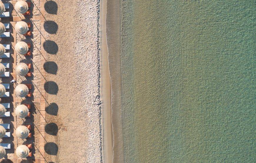 Golden Milos Beach House by Domotel