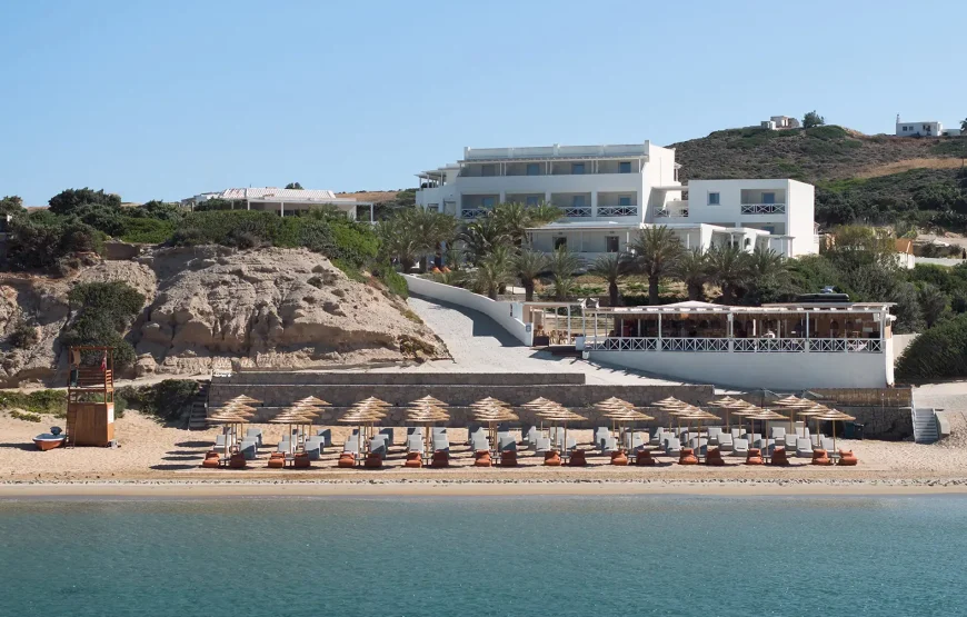 Golden Milos Beach House by Domotel